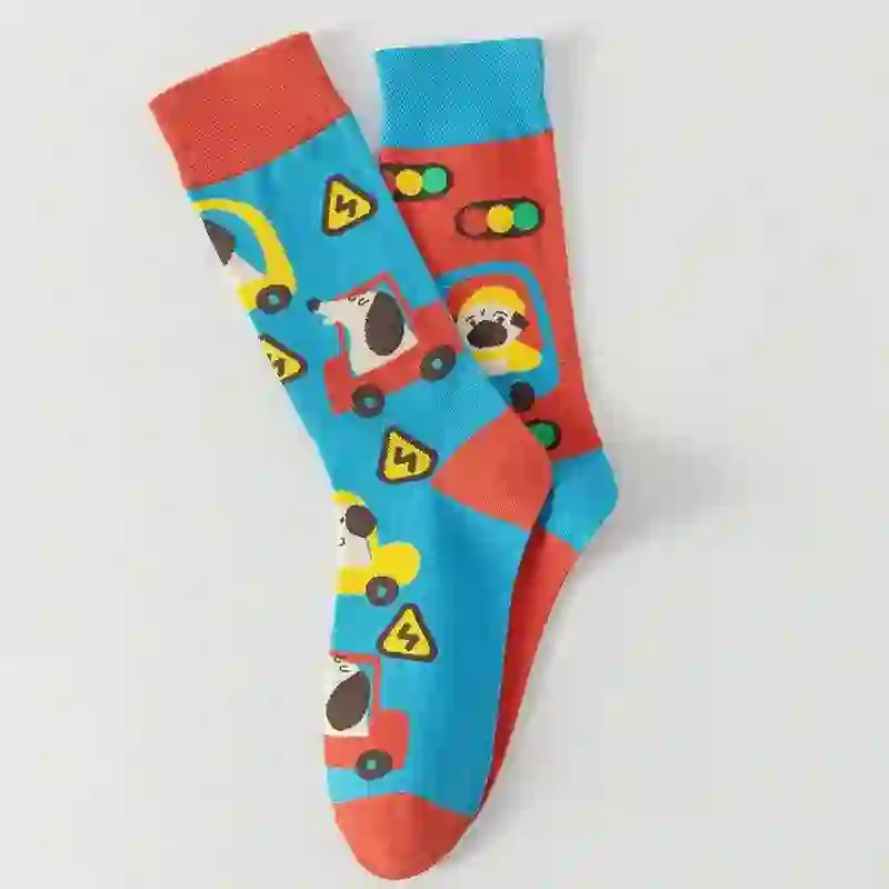 Bunte, gestreifte Viertelsocken mit Cartoon-Motiven (5 Paar) – Bild 3