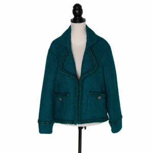 Chanel Weit geschnittener Vintage Blazer mit breitem Revers und aufgesetzten Taschen mit Signature-Knöpfen