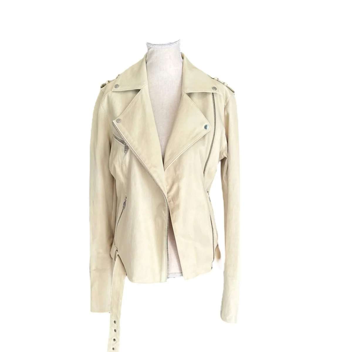 Jitrois Lederjacke im Bikerstil