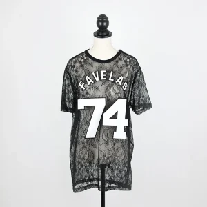 Givenchy Oversized Favelas 74 T-Shirt aus Spitze